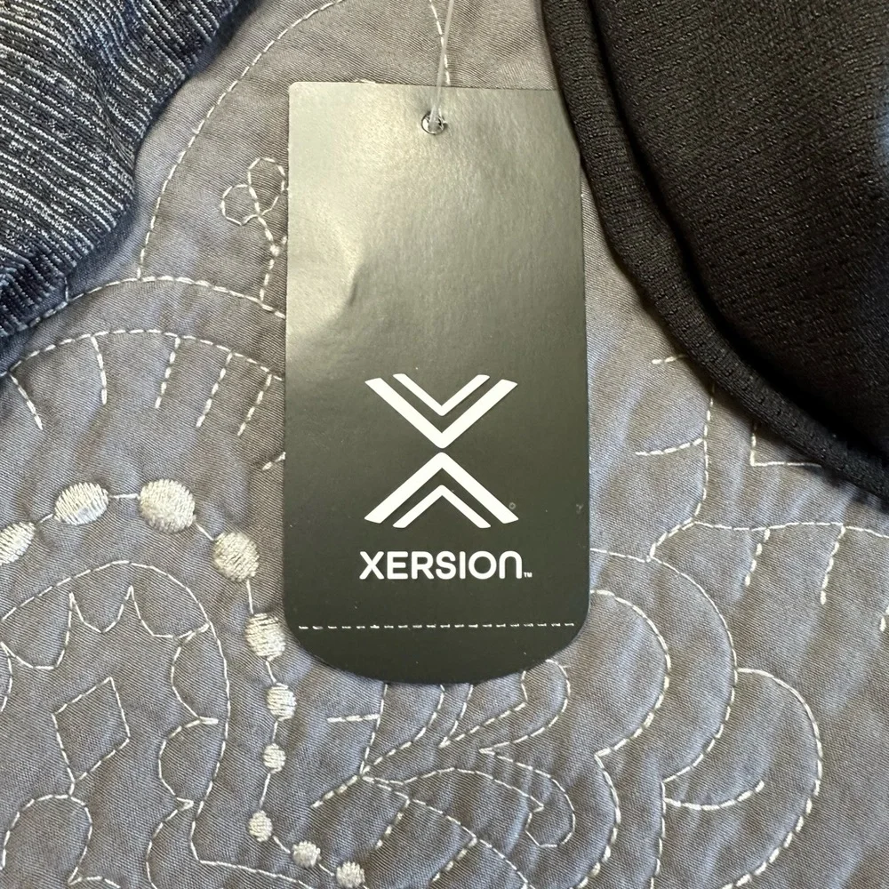 Xersion Big Boys Black/Gray Quick-Dri Lightweight Hooded Shirt NWT Size XL 18/20